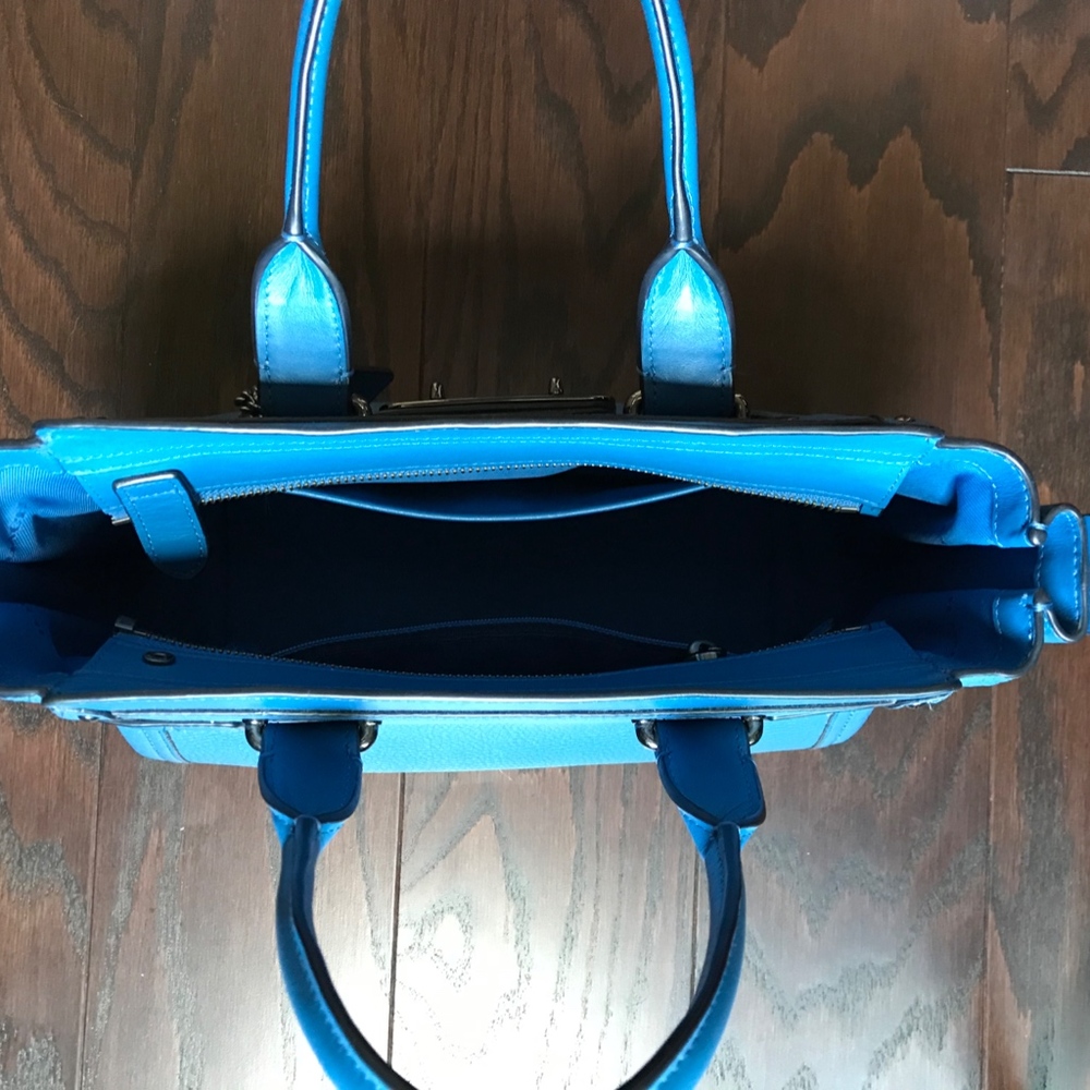 Coach Handbag - Picture 3 of 7